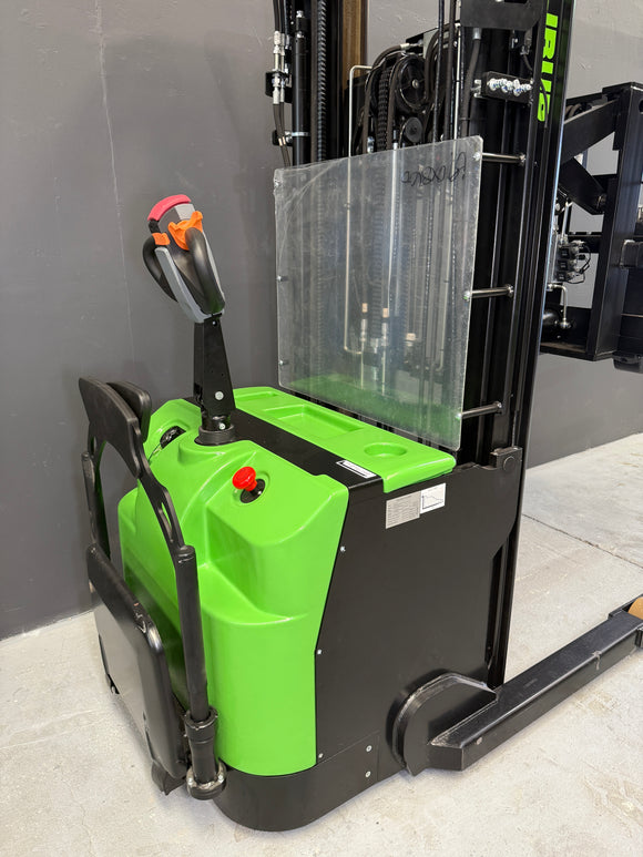 Excalibur S15 1.5 Tonne Electric Ride on Reach Stacker