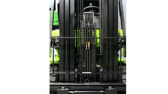 Front view of a 2.5 Tonne Diesel Forklift showcasing its lifting mechanism and robust design.