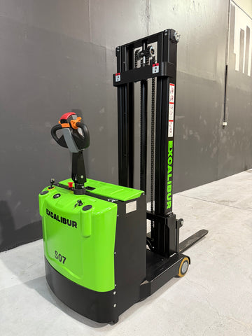Excalibur S07 700kg Electric Pallet Jack